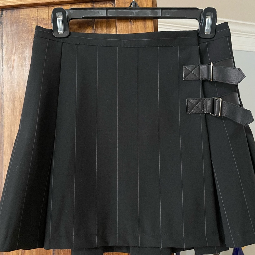 Black and pink stripped skirt